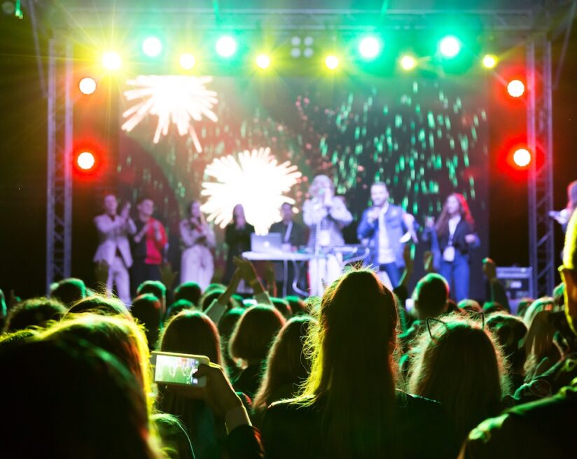 music-2025-03-08-21-38-31-utc